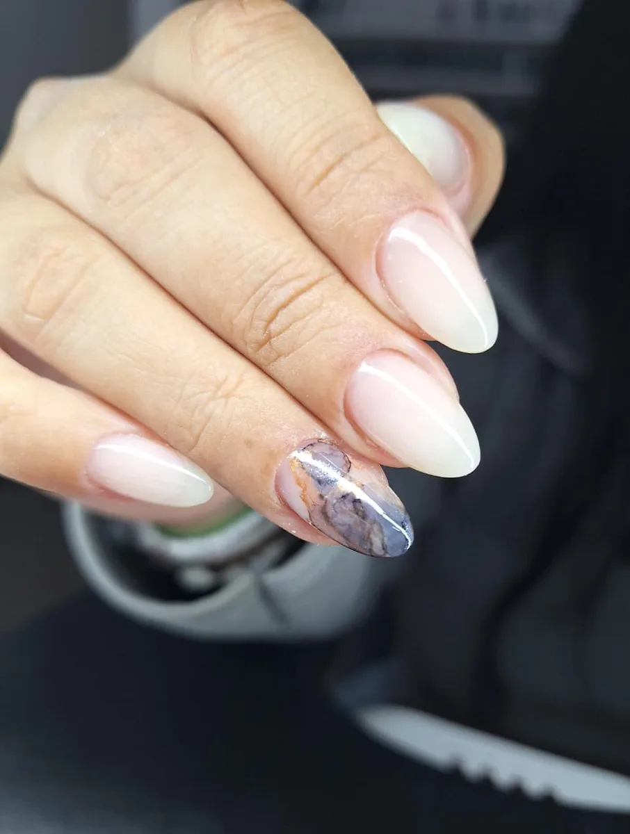 Trabajo de nail art realizado por Fer Cáceres en Ushuaia 19