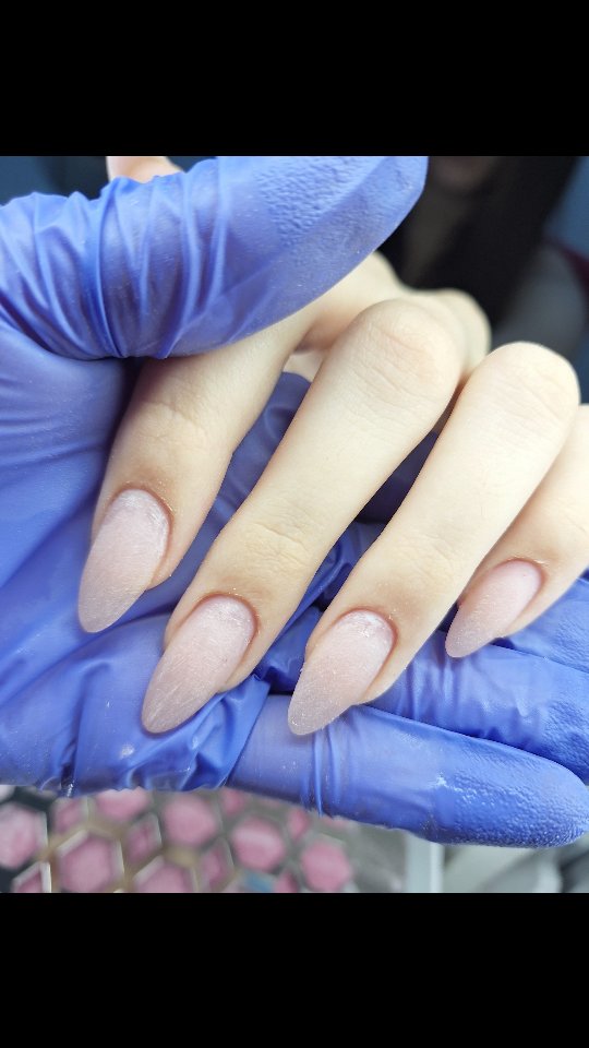 Trabajo de nail art realizado por Fer Cáceres en Ushuaia 2