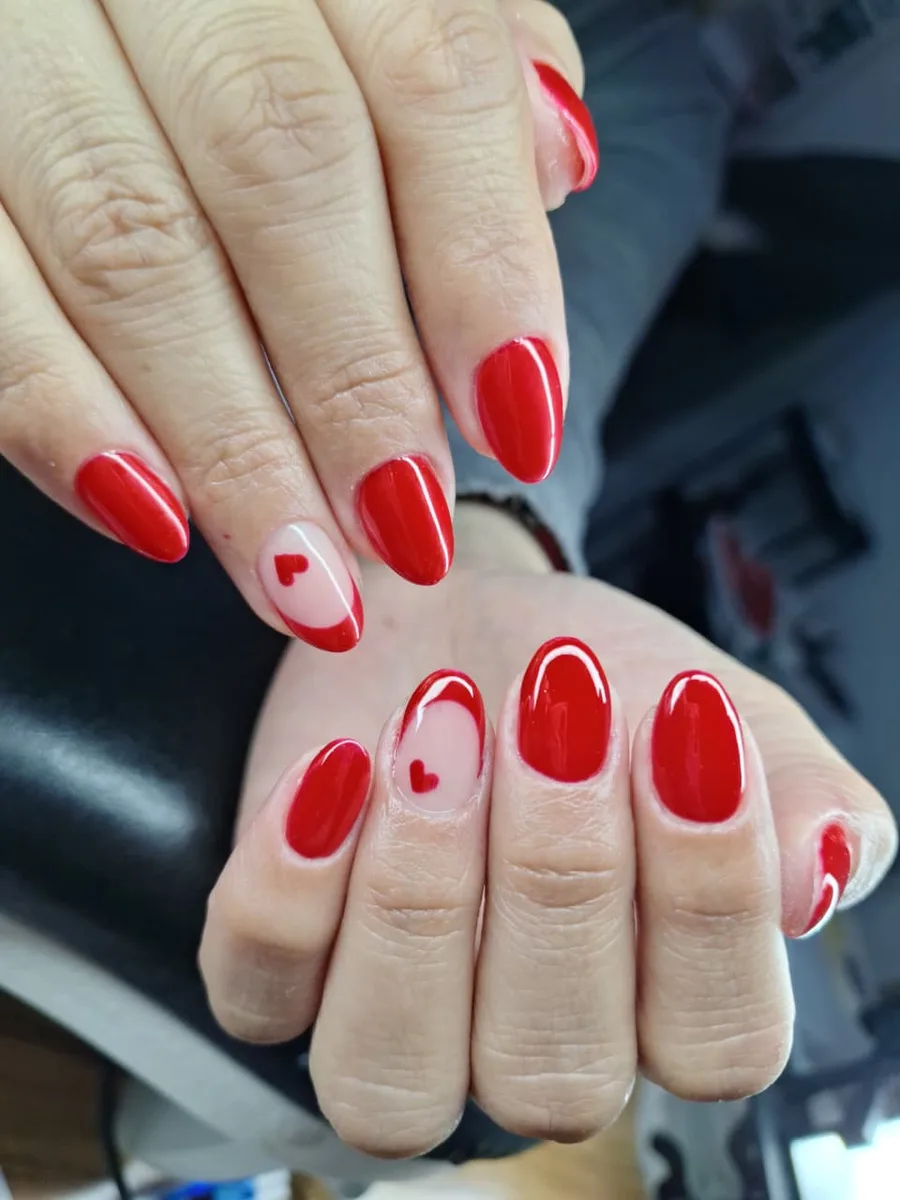 Trabajo de nail art realizado por Fer Cáceres en Ushuaia 17