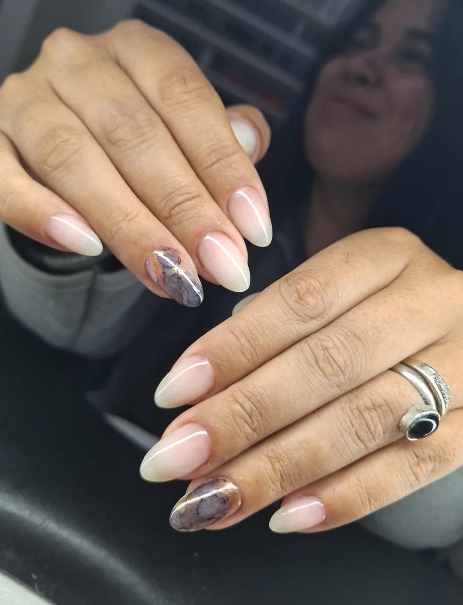 Trabajo de nail art realizado por Fer Cáceres en Ushuaia 18